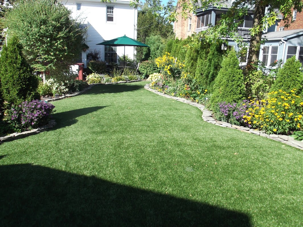 Artificial Grass for Sarasota Multifamily Properties