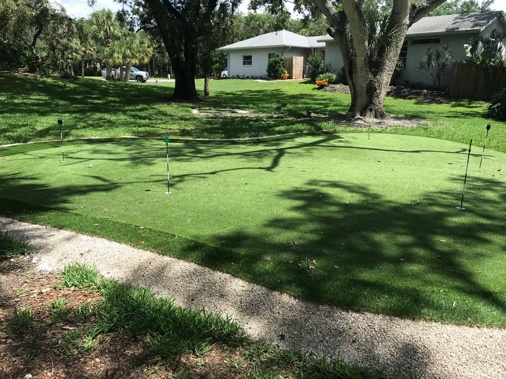 artificial-turf-backyard-putting-green-g2